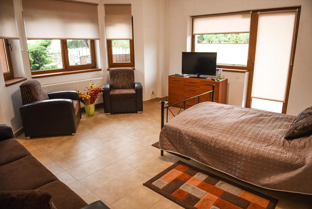 Modern Apartment Near City Center Cluj Napoca Bagian luar foto